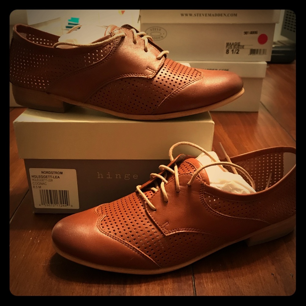 👞Cognac Brown Perf Oxford - size 8.5👞